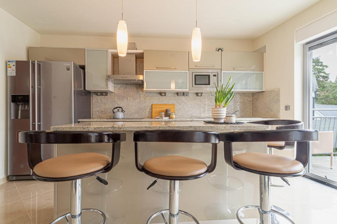 Apartament Happy - Basen, Plaza, Ochrona 24H - 3 Sypialnie Dla Maksymalnie 8 Osob بوبيروفو المظهر الخارجي الصورة