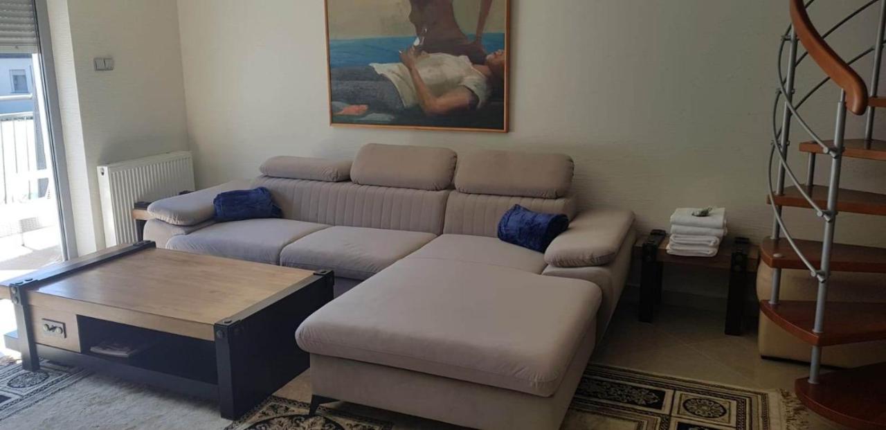Apartament Happy - Basen, Plaza, Ochrona 24H - 3 Sypialnie Dla Maksymalnie 8 Osob بوبيروفو المظهر الخارجي الصورة